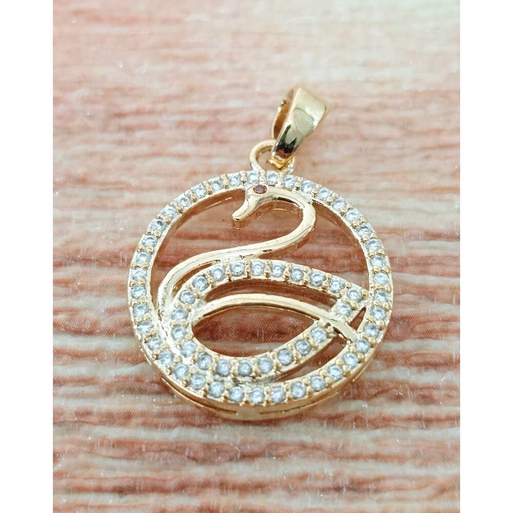 Golden Time 18k Gold Plated Swan Earrings and Pendant Set. - Picture 5 of 7